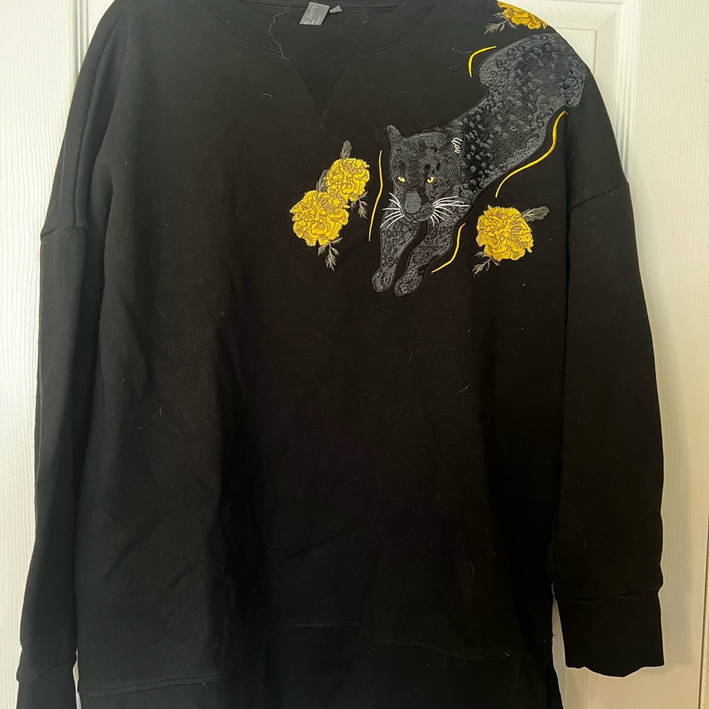 Sweaty Betty super unique leopard 🐆 Black Sweatshirt EUC sz M
